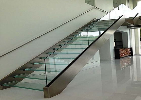 Το ανοξείδωτο 316 κατ' ευθείαν οργανωμένος εσωτερικός εύκολος σκαλοπατιών εγκαθιστά την προστασία σκουριάς